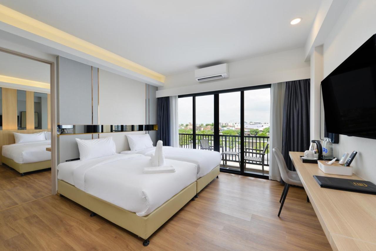 Family Room Balcony